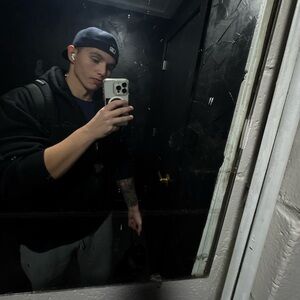 Meet your Posher, Keanu